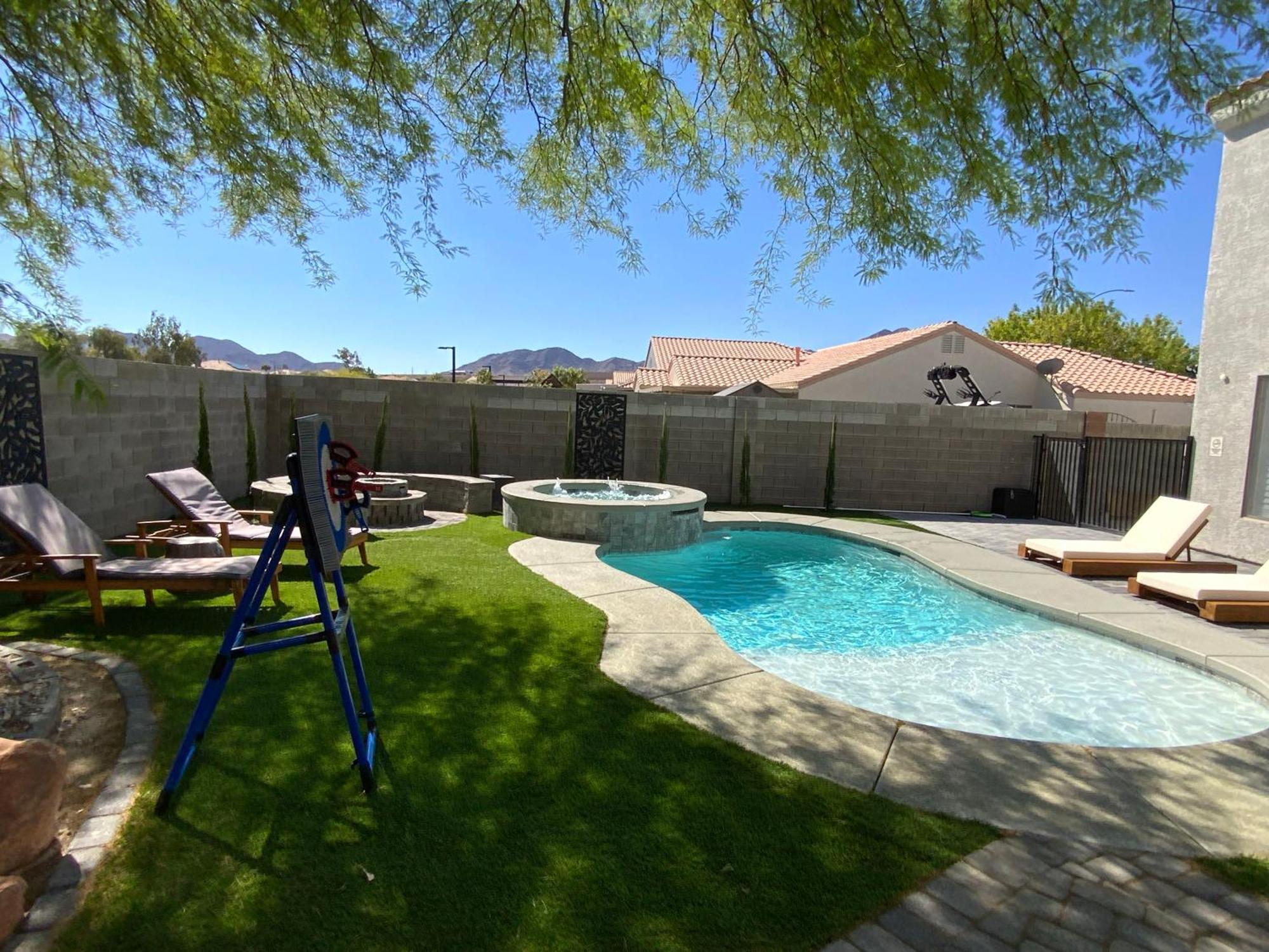Buddha Gem, Central 6 Bed Room Luxury Home With Pool Hot Tub Game Room And Much More Las Vegas Extérieur photo